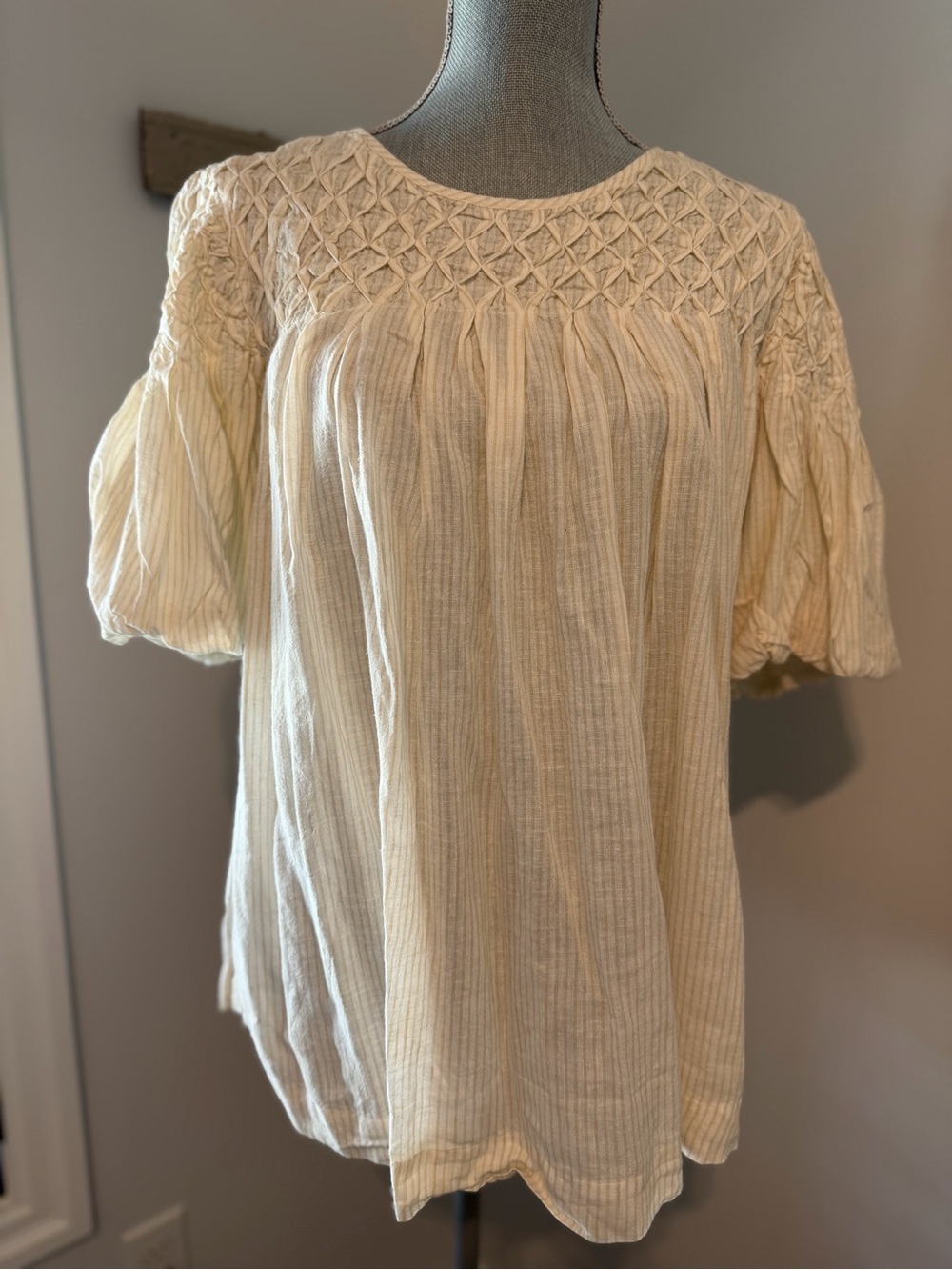 ANTHROPOLOGIE Liza Puff Sleeve Smocked Linen Striped Top Romantic Flowy coquette